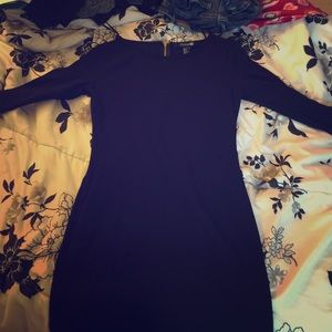 Black bodycon dress