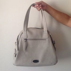 Beige Handbag With Adjustable Straps !