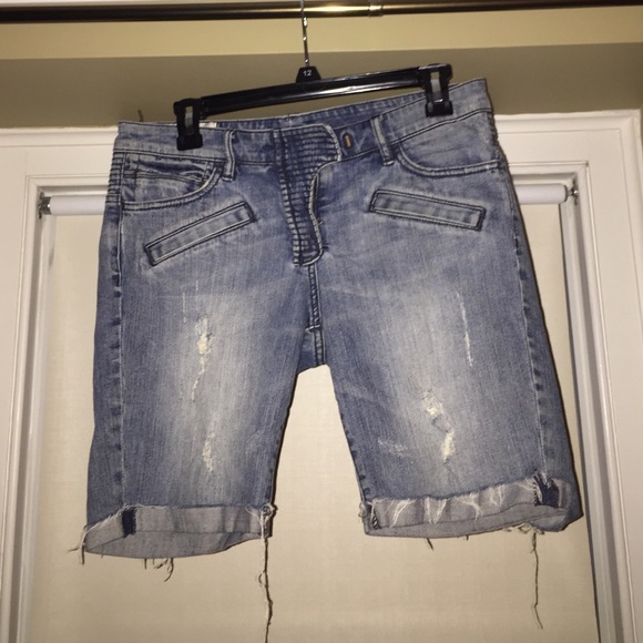 Bermuda length Jean shorts