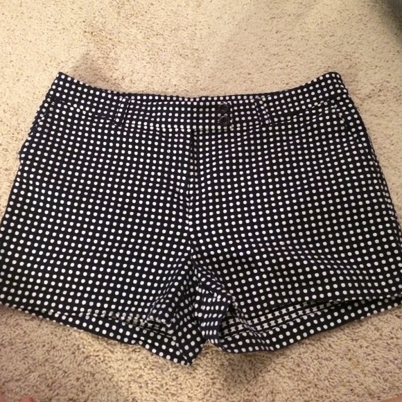 Vineyard Vines shorts