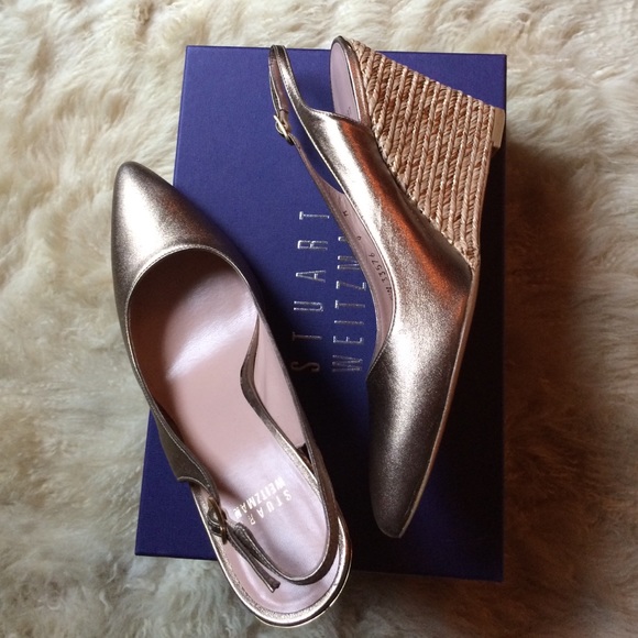 NIB. Stuart Weitzman Powerslings - Picture 4 of 4