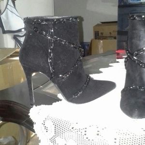 Edgy chain wrapped Velvet Booties🌌