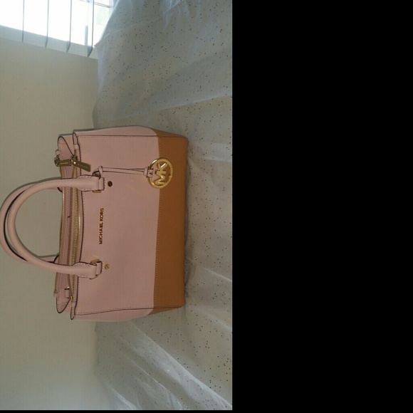 Authentic Mk - Picture 4 of 4