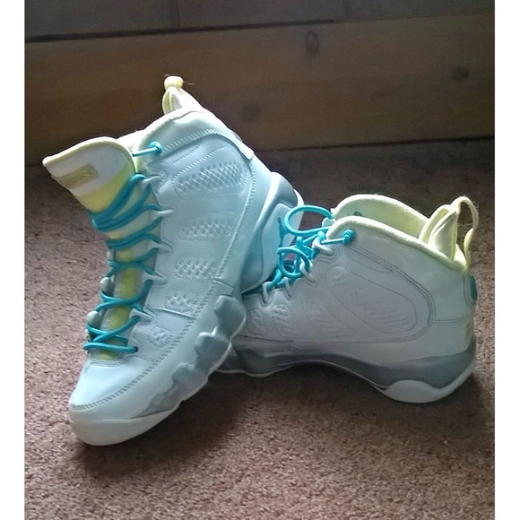 Jordan's 9's