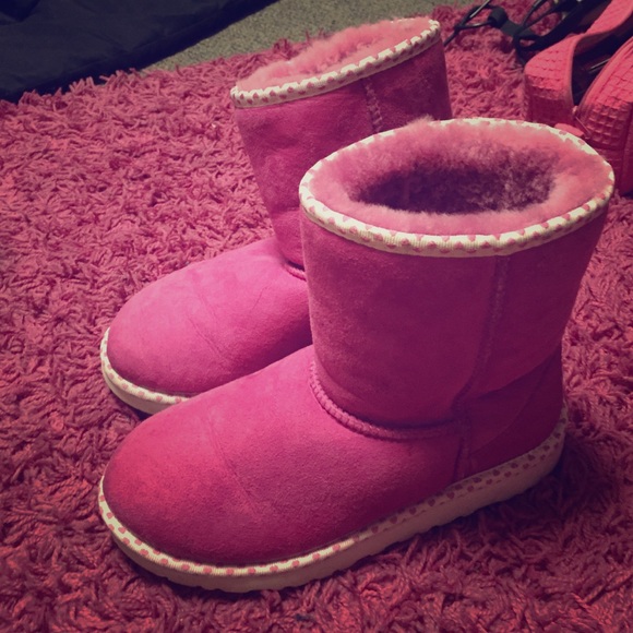 Pink uggs