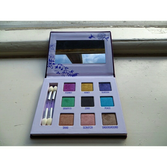Makeup pallet