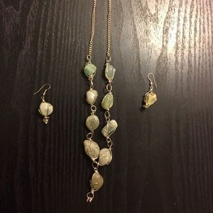 Stone necklace and earrings