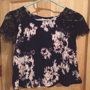 Floral Lace Crop Top