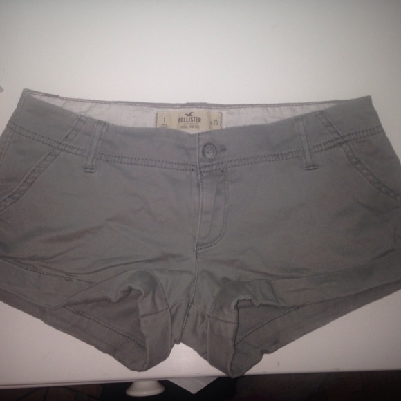 Hollister green khaki shorts