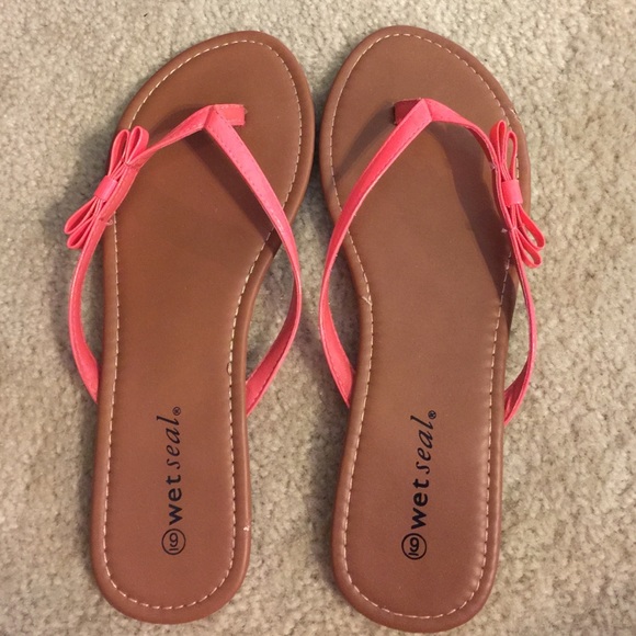 Wet seal flip flops!