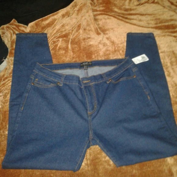 Forever 21 skinny jeans