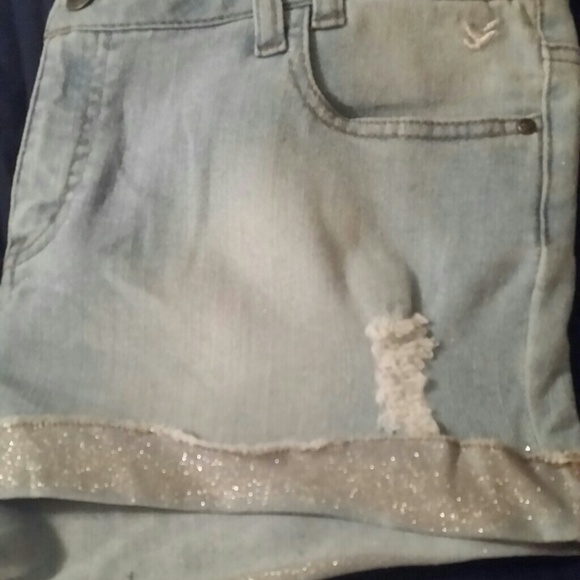 Shorts - Picture 2 of 2