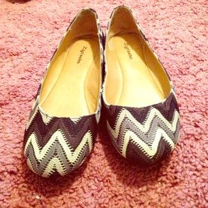 Zigisoho zigzag flats.