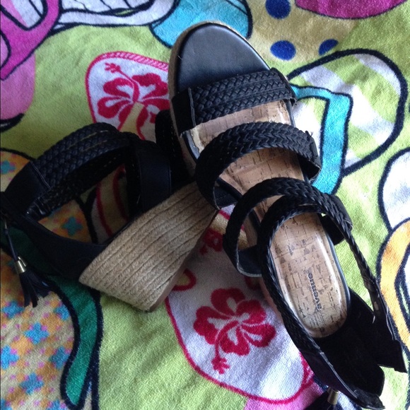 Wedge sandals 11w