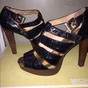 ⛔️RESERVED⛔️ Sexy sandals ❤️❤️