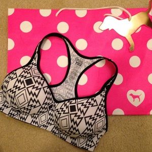 New VS PINK yoga pushup bra, size small