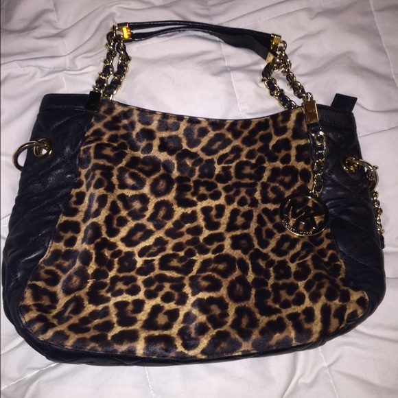 Authentic Michael kors purse.