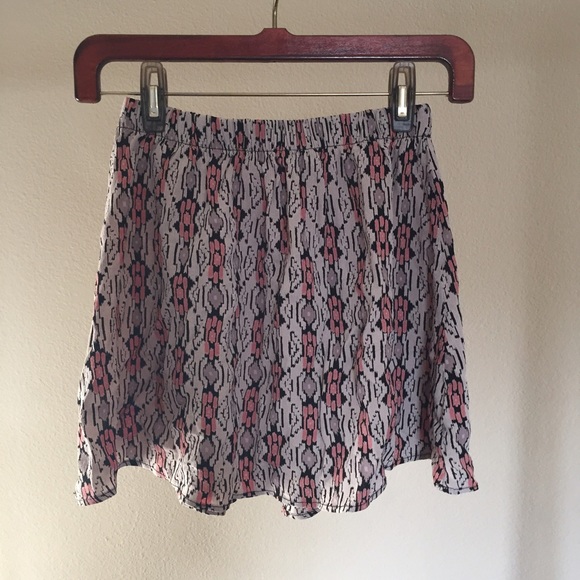 Brandy Melville Skirt - Picture 1 of 2