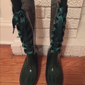 Dirty Laundry rain boots!
