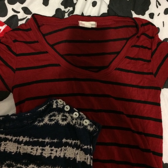 Bundle: tops - Picture 4 of 4