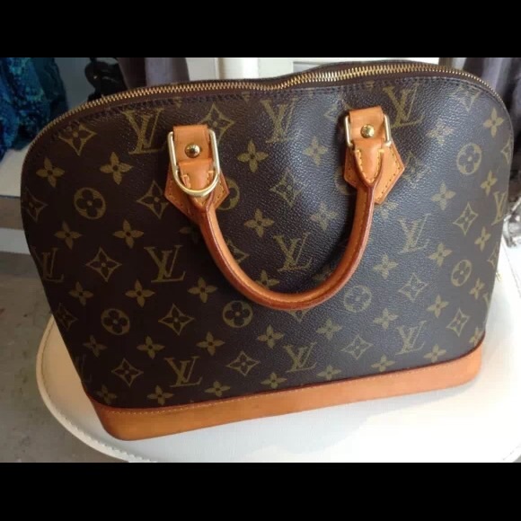 Louis Vuitton Alma pm Handbag ****SOLD**** - Picture 2 of 4