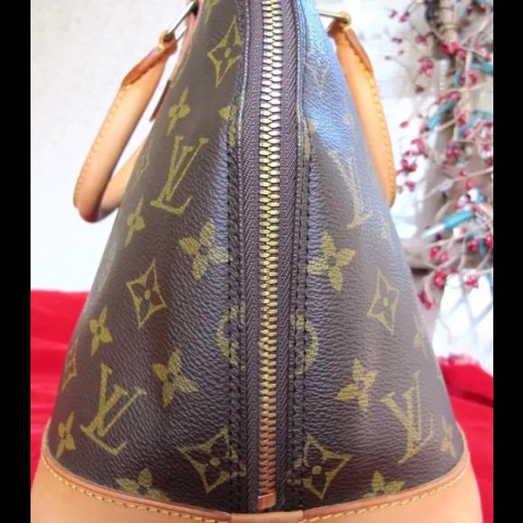 Louis Vuitton Alma pm Handbag ****SOLD**** - Picture 3 of 4