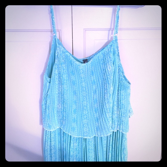 Maxi sundress soft green