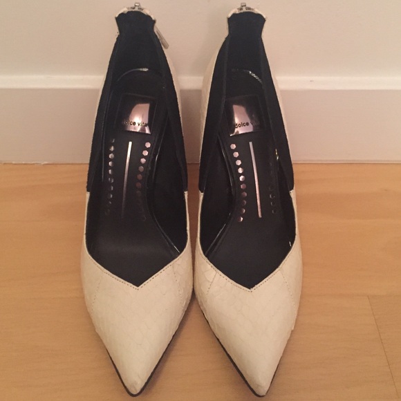 Dolce Vita Black & White Pumps