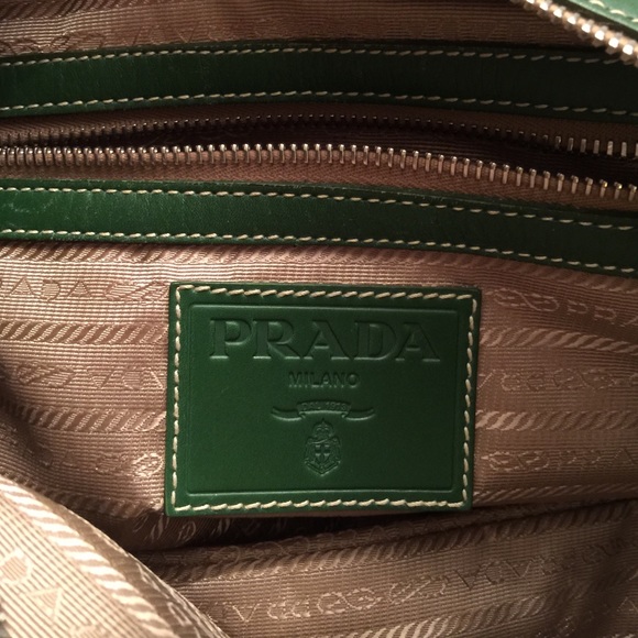 100% authentic Prada Handbag - Picture 3 of 4