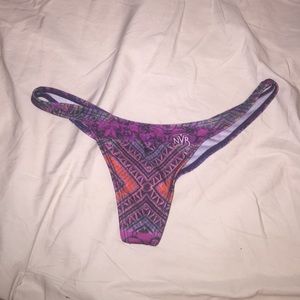NVR NEVER WORN bathing suit bottoms