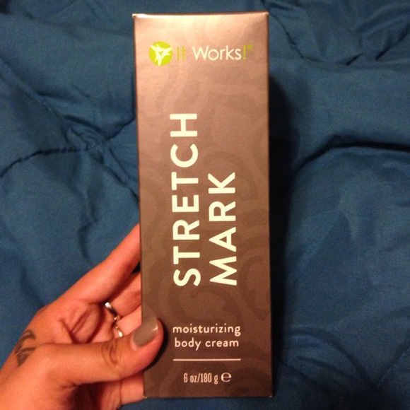 IT WORKS stretch mark cream