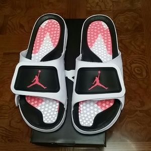 Men's Jordan Hydro VI Retro (6)