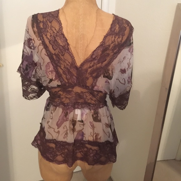 SOLD Nice blouse ❤️Boho style . - Picture 2 of 3