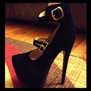Stiletto Heel Black Platforms