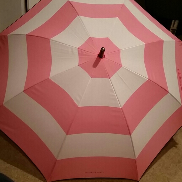 PINK vs umbrella!!!