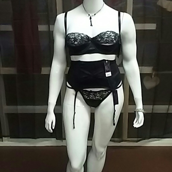 BLACK 3 PC SATIN AND LACE SET