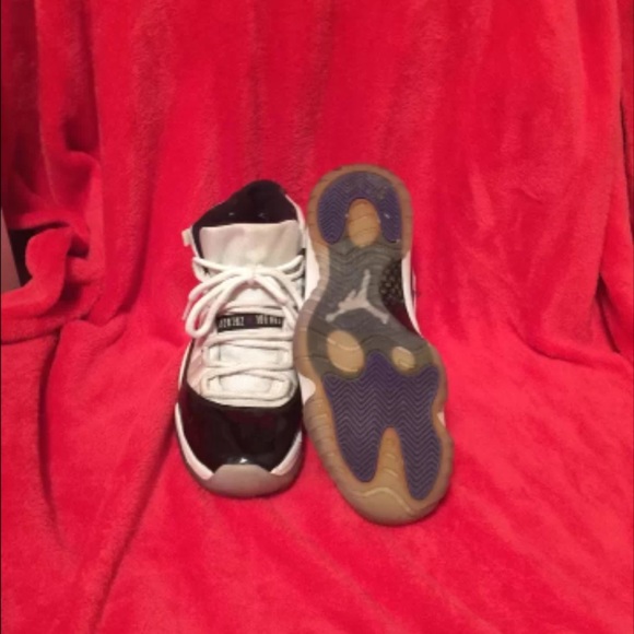 Concord 11s size 8.5