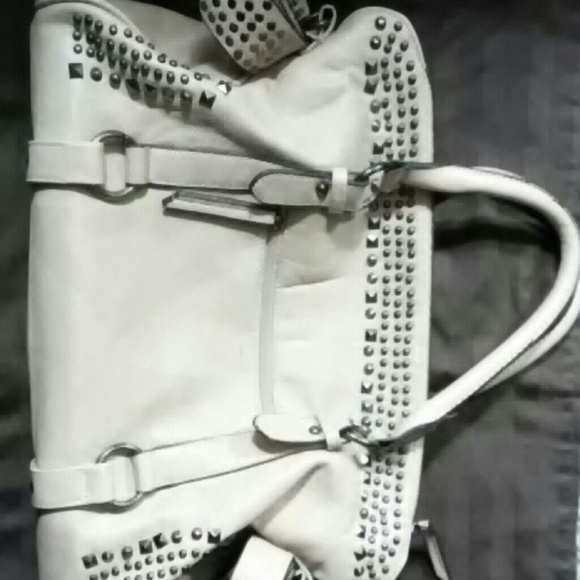 Purse - Picture 1 of 3