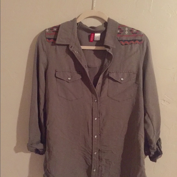 H&M Button Up