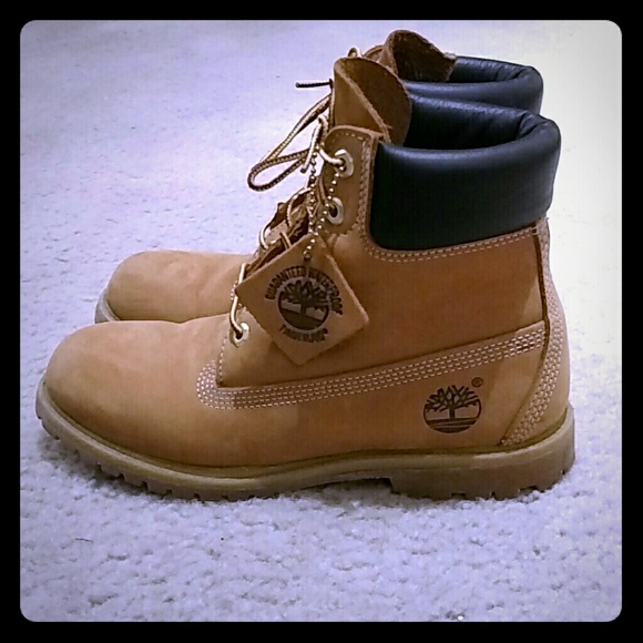 New Women's Timberland boots