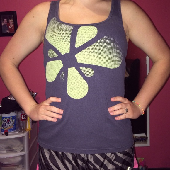 Tank top - Picture 1 of 1