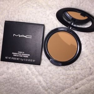 studio fix powder plus foundation NW55