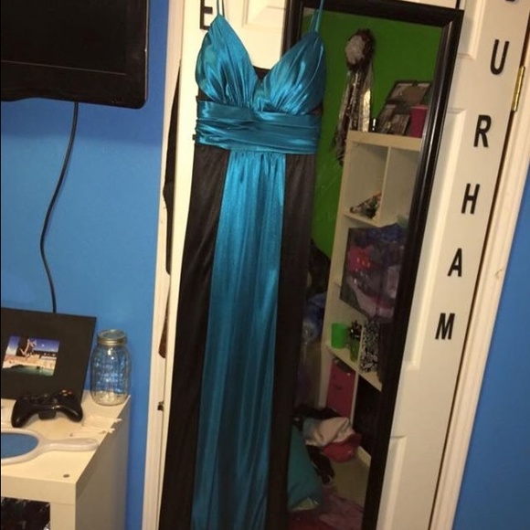 prom dress - Picture 1 of 1