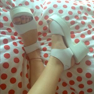 💋PLATFORM SANDALS💋