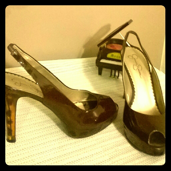 Blitz $ drop.Jessica Simpson patent leather heels