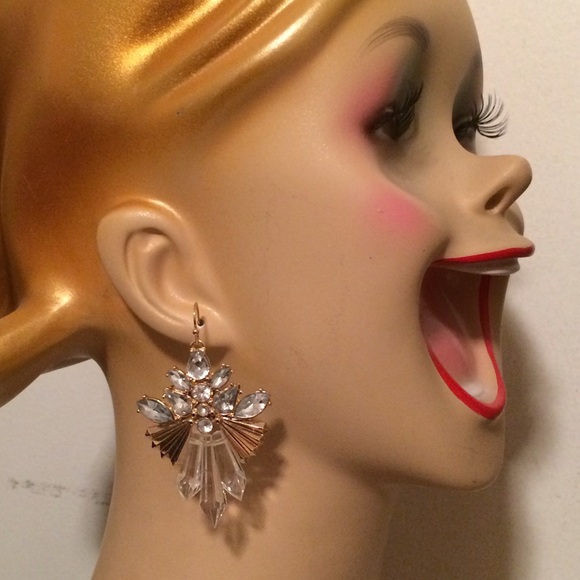 Ice princess crystal clear drop earring - Picture 2 of 3