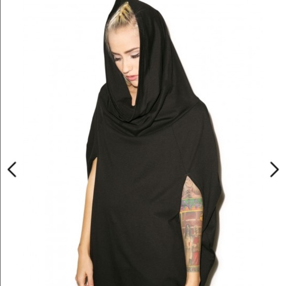 ✳️bundle ✳ sold ✳️️ Dolls kill Pullover shirt