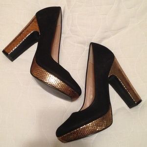 AKIRA Black Label heels