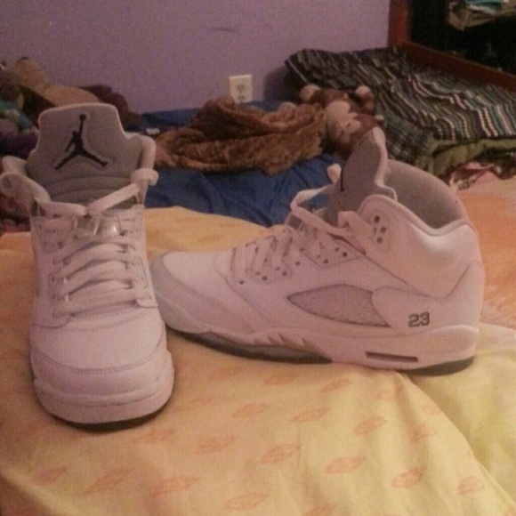 Retro 5 Mettalic white