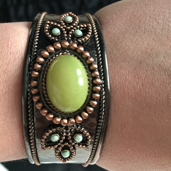 Bracelet